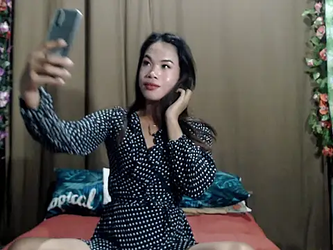 Snapshot of venustheg0ddess chatting on 10/02/25, 02:15 venustheg0ddess online show from 10/02/25, 02:15