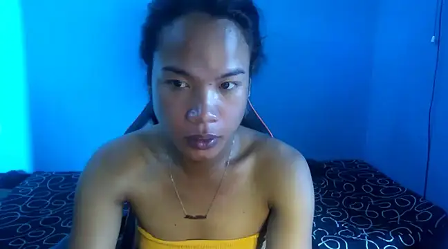 Snapshot of venustheg0ddess chatting on 03/04/25, 11:32 venustheg0ddess online show from 03/04/25, 11:32