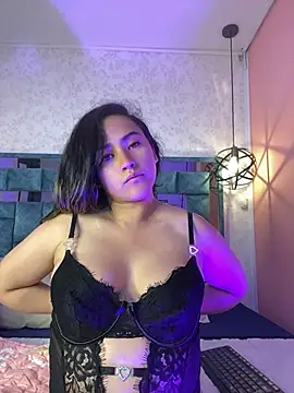 sophia pink20 online show from 08/03/26, 12:11