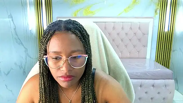 Snapshot of Zarah_s chatting on 08/04/26, 04:39 Zarah s online show from 08/04/26, 04:39