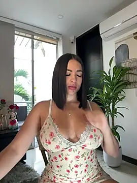 Snapshot of HannaBeckett chatting on 02/02/26, 12:04 HannaBeckett online show from 02/02/26, 12:04