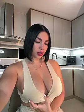 Snapshot of HannaBeckett chatting on 03/09/25, 12:31 HannaBeckett online show from 03/09/25, 12:31