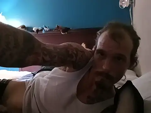 Snapshot of Wildfreakxxwolf chatting on 08/03/26, 12:19 Wildfreakxxwolf online show from 08/03/26, 12:19