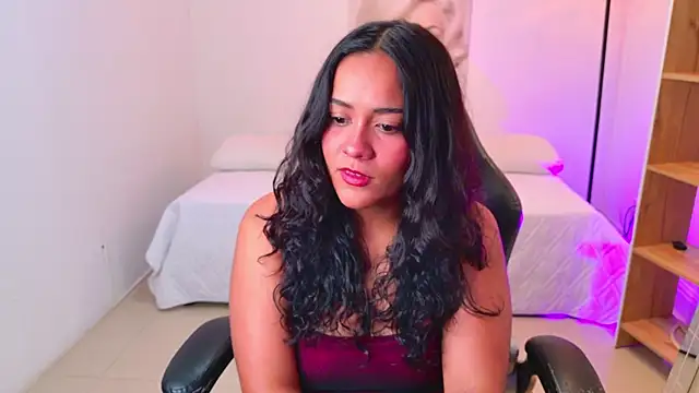 Raven  rose  online show from 08/05/26, 12:10