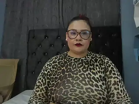 SamanthaRouse1 online show from 08/06/26, 02:12