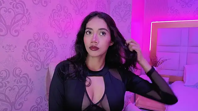 Jenna Glam online show from 08/04/26, 12:20
