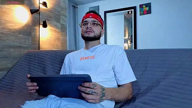 AngeloSaavage online show from 08/06/26, 01:28