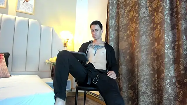 Snapshot of ClarkKush chatting on 08/05/26, 08:25 ClarkKush online show from 08/05/26, 08:25