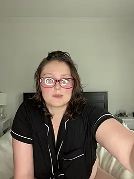 AngelWiess online show from 08/09/26, 04:57
