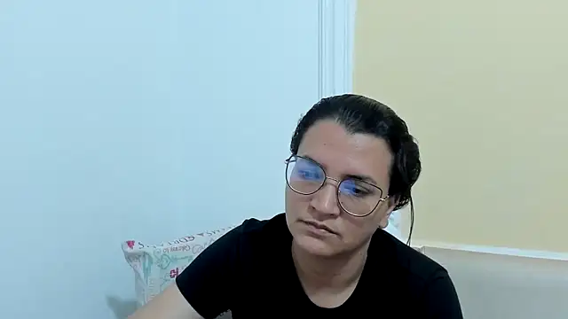 Snapshot of MARILYN_GARCIA chatting on 03/03/25, 09:48 MARILYN GARCIA online show from 03/03/25, 09:48