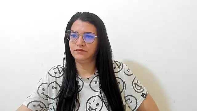 MARILYN GARCIA online show from 11/23/25, 02:05