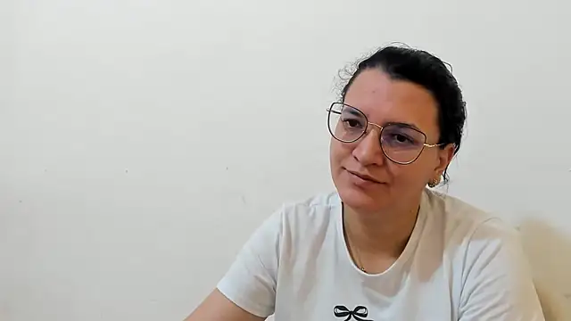 MARILYN GARCIA online show from 11/09/25, 04:22