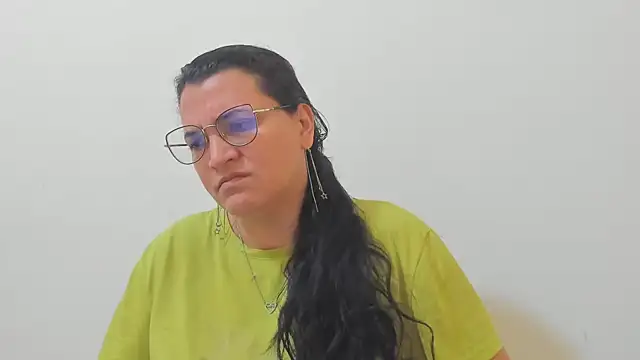 MARILYN GARCIA online show from 12/20/25, 01:58