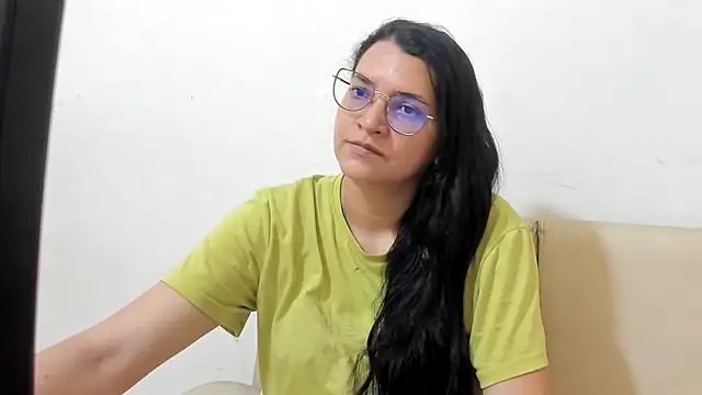 Snapshot of MARILYN_GARCIA chatting on 03/03/26, 02:57 MARILYN GARCIA online show from 03/03/26, 02:57