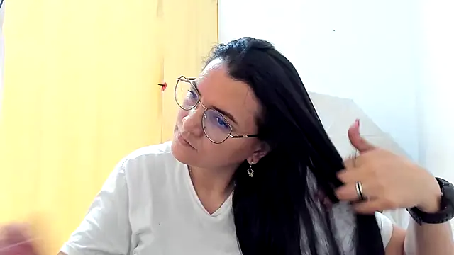 Snapshot of MARILYN_GARCIA chatting on 05/25/26, 05:33 MARILYN GARCIA online show from 05/25/26, 05:33