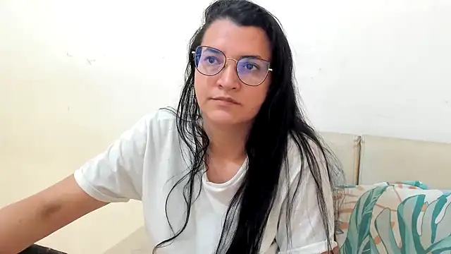 MARILYN GARCIA online show from 03/10/26, 04:00