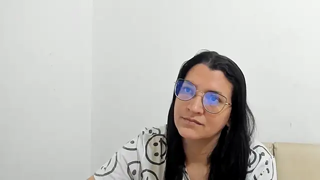 Snapshot of MARILYN_GARCIA chatting on 02/12/26, 02:39 MARILYN GARCIA online show from 02/12/26, 02:39