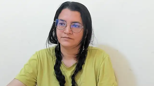 Snapshot of MARILYN_GARCIA chatting on 01/05/26, 05:27 MARILYN GARCIA online show from 01/05/26, 05:27