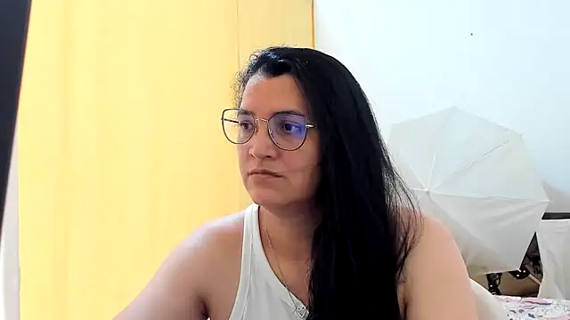 Snapshot of MARILYN_GARCIA chatting on 05/22/26, 05:22 MARILYN GARCIA online show from 05/22/26, 05:22