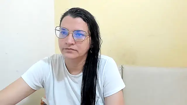 Snapshot of MARILYN_GARCIA chatting on 02/05/26, 04:36 MARILYN GARCIA online show from 02/05/26, 04:36