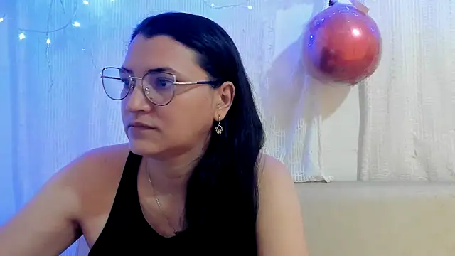 Snapshot of MARILYN_GARCIA chatting on 02/17/26, 03:53 MARILYN GARCIA online show from 02/17/26, 03:53