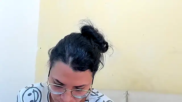 MARILYN GARCIA online show from 03/31/26, 05:59