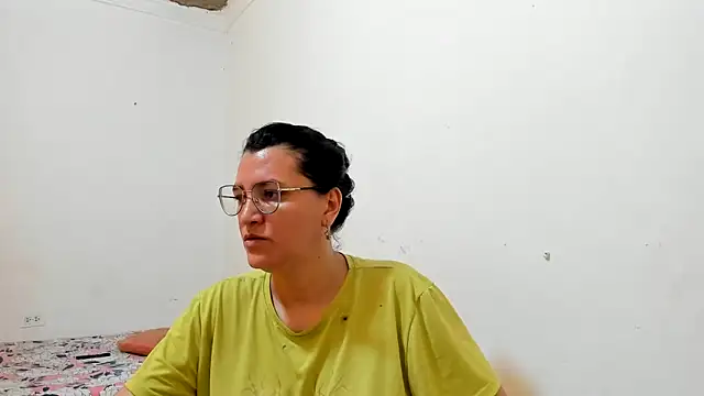 MARILYN GARCIA online show from 06/12/26, 04:05