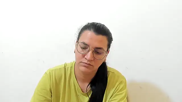 MARILYN GARCIA online show from 11/13/25, 03:49