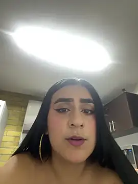Veronika Sexxx online show from 08/10/26, 03:02