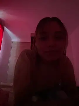 Snapshot of Vittoria_Monetti chatting on 08/05/26, 12:54 Vittoria Monetti online show from 08/05/26, 12:54