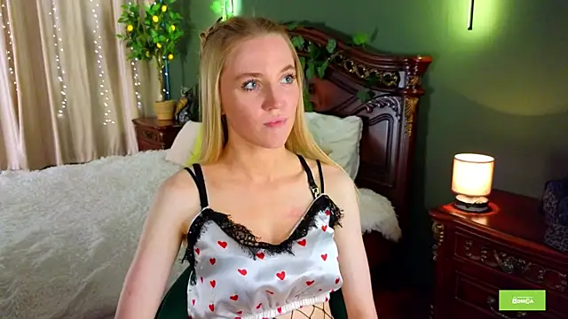 wow Scarlett online show from 08/05/26, 02:11