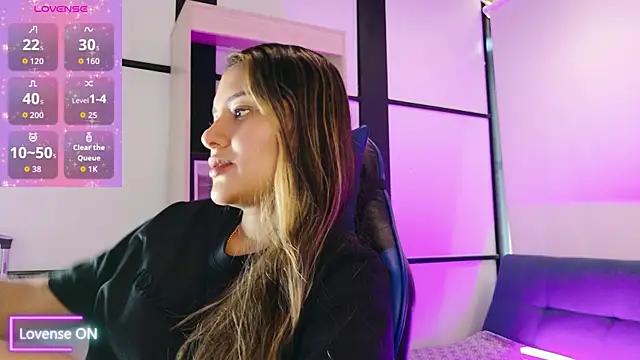 SophieWatsonn  online show from 08/06/26, 02:01