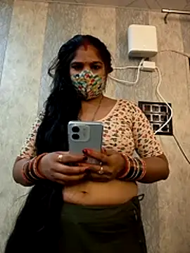 Manisha hotgirl online show from 08/05/26, 04:45