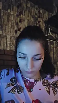 Snapshot of Mirabel_Love chatting on 08/06/26, 05:46 Mirabel Love online show from 08/06/26, 05:46