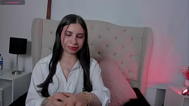 EmmillyQueen online show from 08/07/26, 03:12