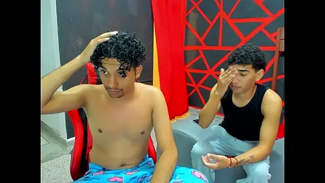 Snapshot of sexylatin_boys chatting on 08/06/26, 03:23 sexylatin boys online show from 08/06/26, 03:23