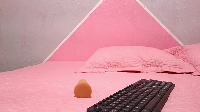 Saraangel 11 online show from 08/08/26, 04:41
