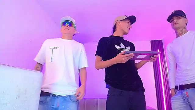 ThreeKingsLive online show from 08/07/26, 12:27