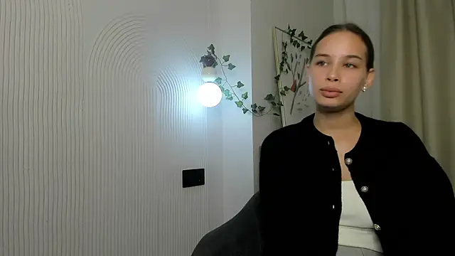 MedaRiesenweber online show from 08/07/26, 03:40