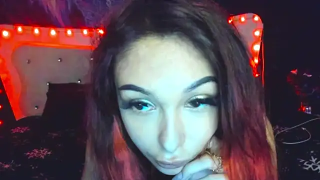 MiniFoxxxx online show from 08/07/26, 09:10