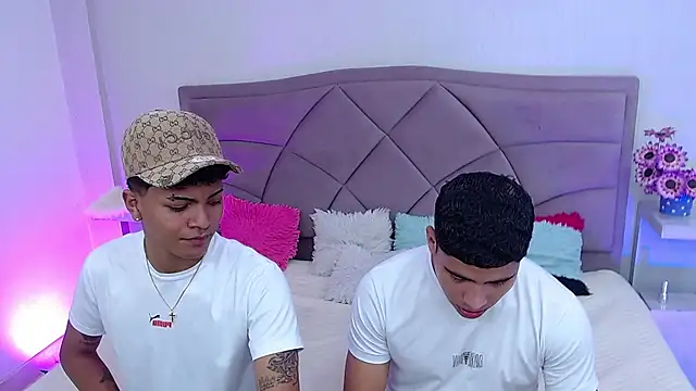 party duo boyss online show from 08/06/26, 08:15