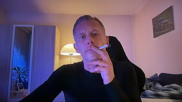 Snapshot of slaveboy2016@xh chatting on 10/19/25, 02:14 slaveboy2016xh online show from 10/19/25, 02:14