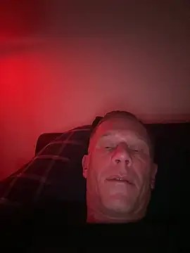 Snapshot of slaveboy2016@xh chatting on 01/04/25, 01:42 slaveboy2016xh online show from 01/04/25, 01:42