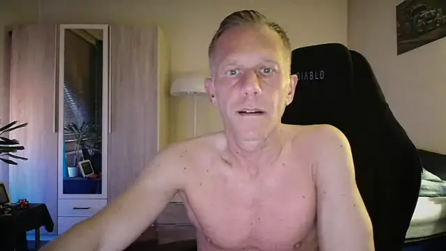slaveboy2016xh online show from 05/30/26, 10:15