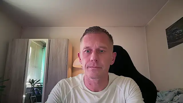 slaveboy2016xh online show from 10/24/25, 03:11