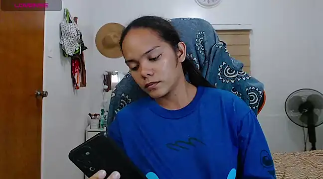 Snapshot of ava_sheeks chatting on 03/20/25, 06:31 ava sheeks online show from 03/20/25, 06:31