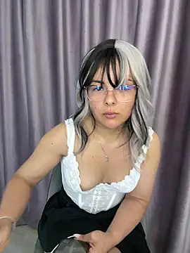 Amy Naph online show from 08/09/26, 07:42