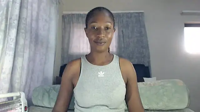 Snapshot of leanna23 chatting on 03/26/26, 04:22 leanna23 online show from 03/26/26, 04:22