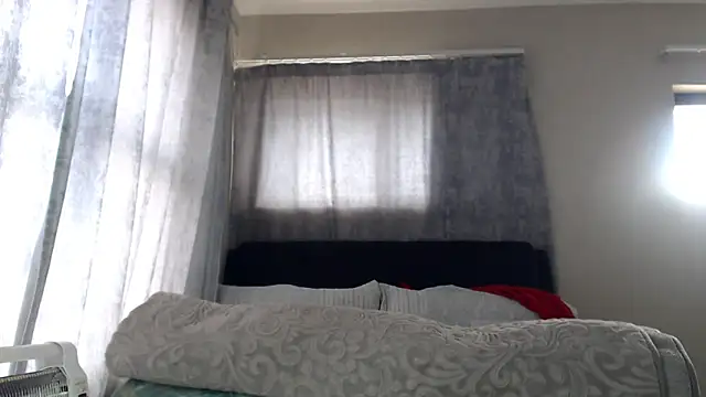 leanna23 online show from 12/03/25, 10:58