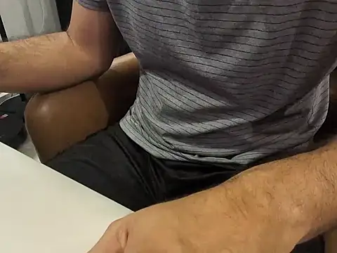 Snapshot of sweetgmx chatting on 03/09/26, 05:11 sweetgmx online show from 03/09/26, 05:11